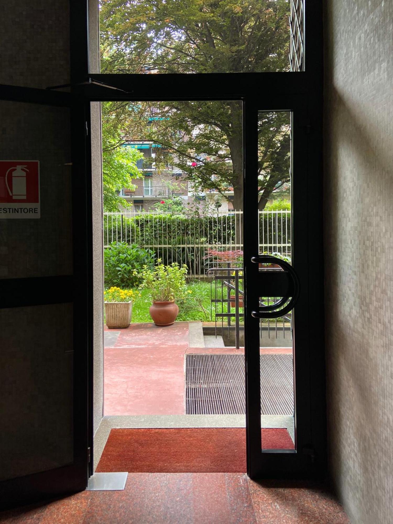 Casamia Battistotti Apartment Милано Екстериор снимка